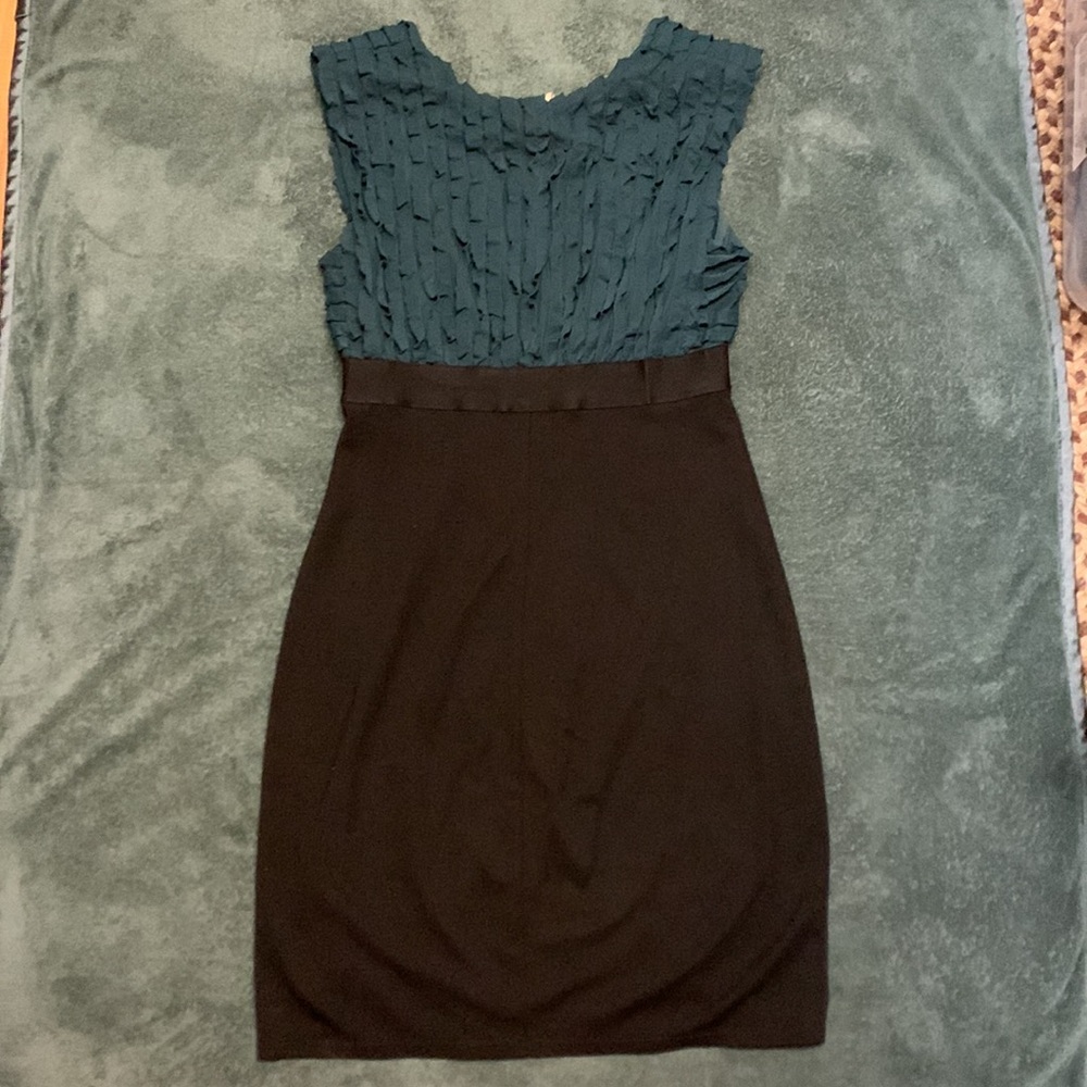 Max Studio dress - Picture 3 of 3